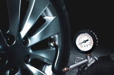 Pressione gomme: qual è quella giusta per la tua auto?