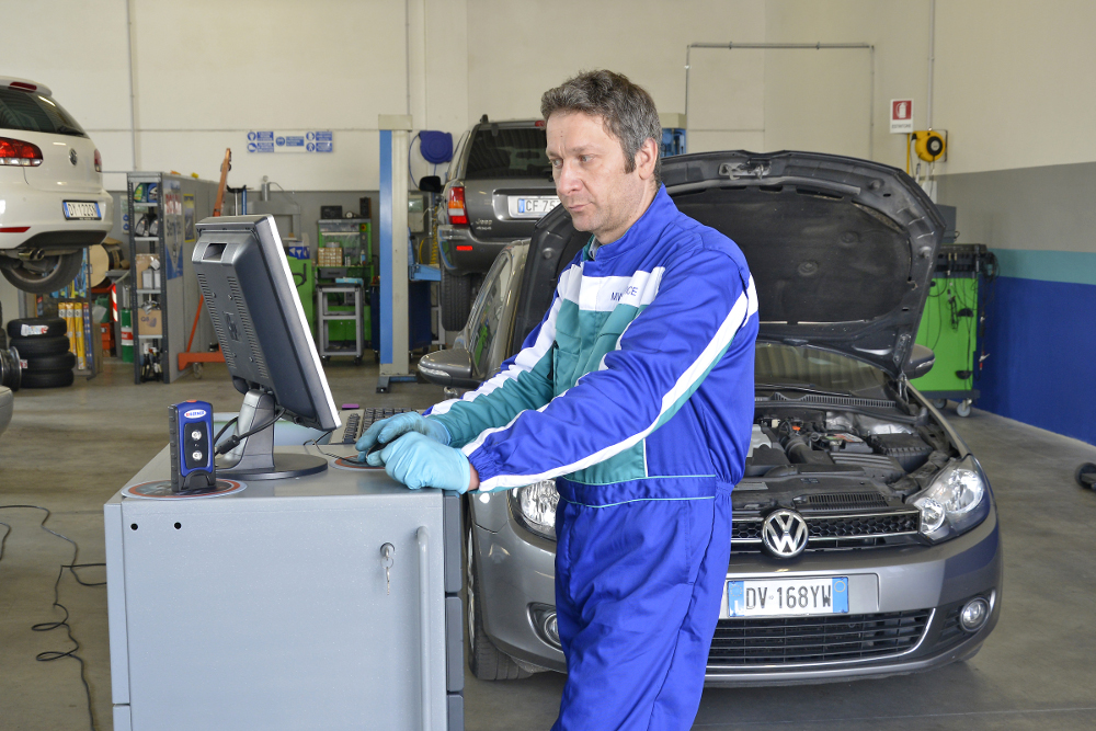 dispositivi attivi sicurezza auto puntopro